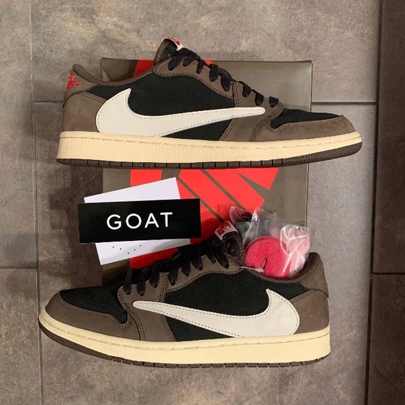 Travis Scott 1s lows - Picture 1 of 9